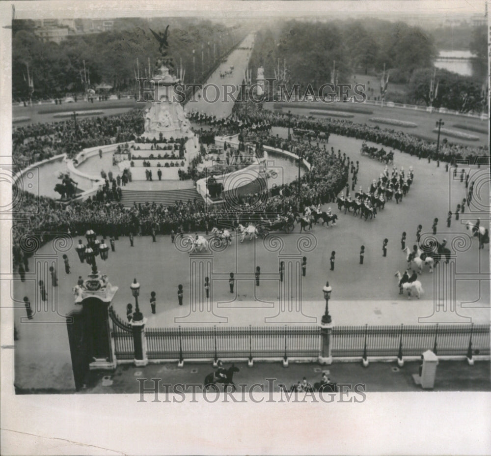 1954 Queen Elizabeth II Duke Edinburgh - Historic Images