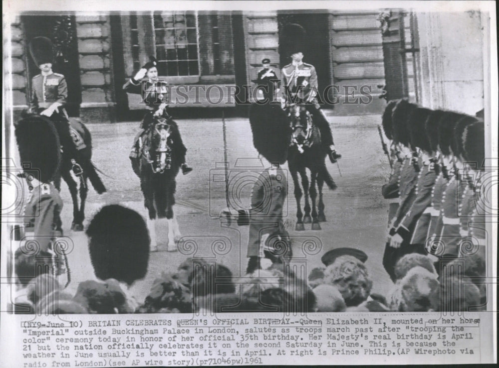 1961 Queen Elizabeth II Prince Philip - Historic Images