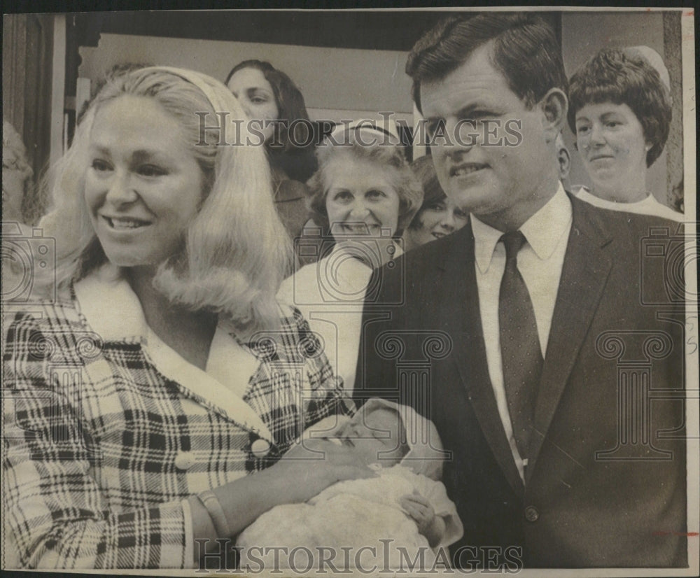 1967 Sen. and Mrs. Edward M. Kennedy - Historic Images