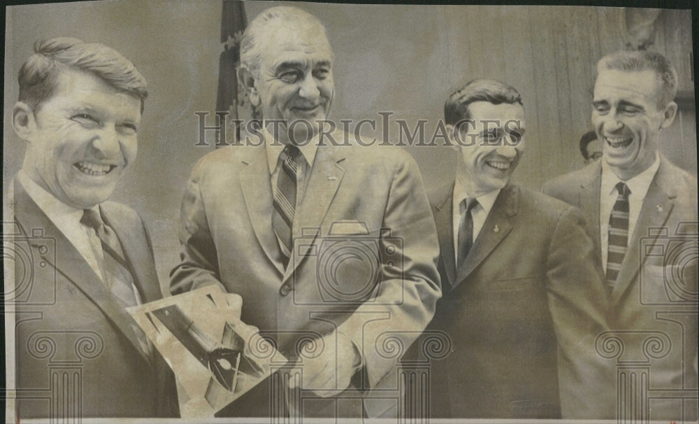 1969 President Johnson Walter Schirra LBJ - Historic Images