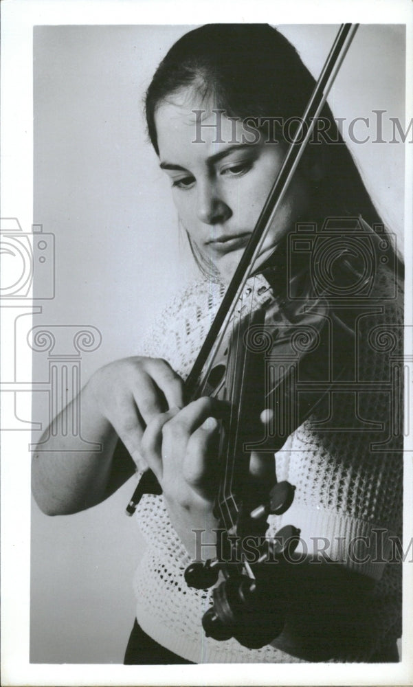 Dylana Jenson, Violinist - Historic Images