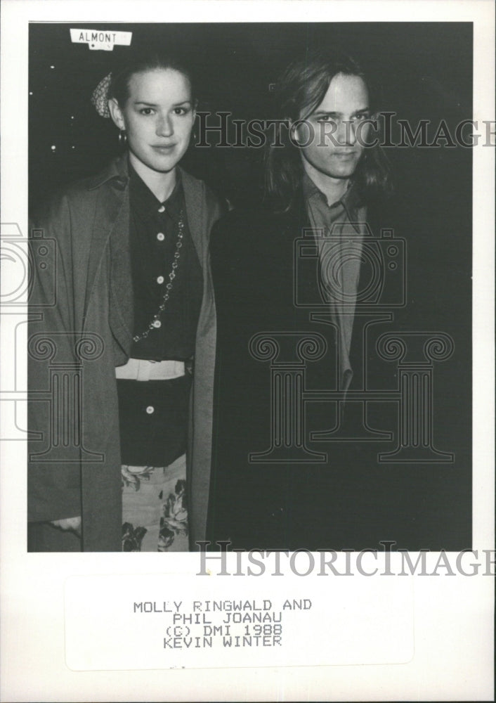 1989 Molly Ringwald and Director Phil Joana - Historic Images