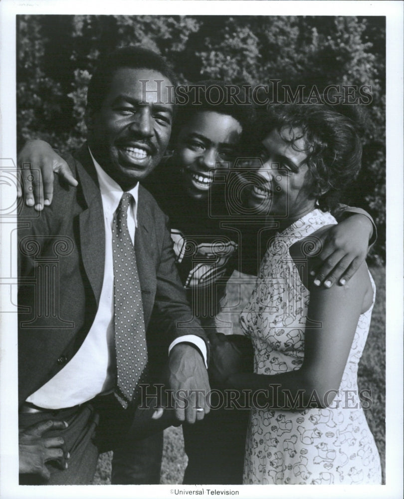 1973 James McEachin Actor Author - Historic Images