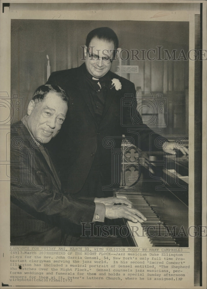 1973 Duke Ellington plays for Rev. Gensel - Historic Images