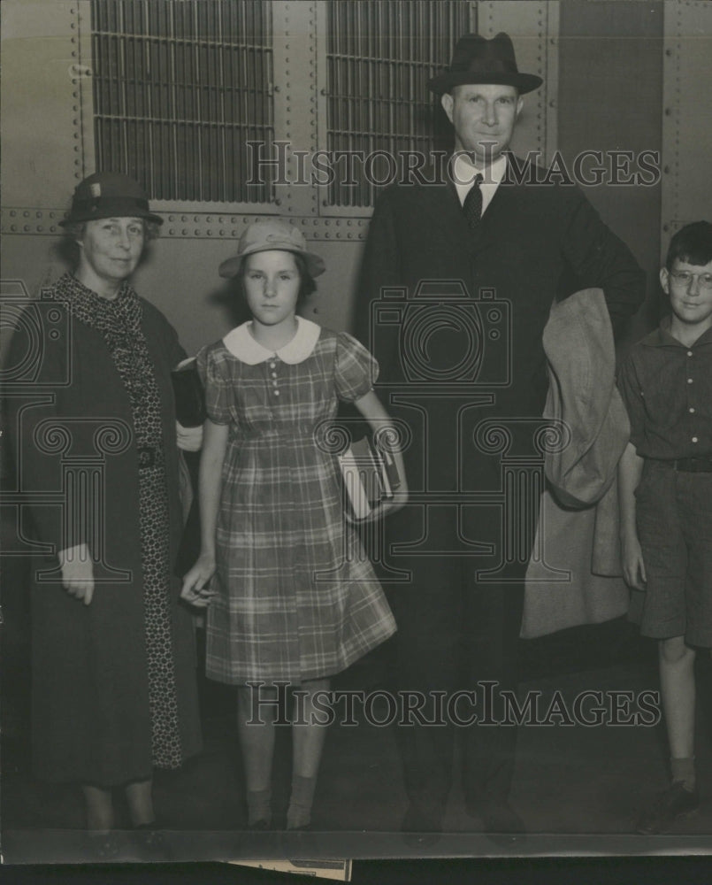 1936 Franklin Family:  Mrs. Franklin, Sanna - Historic Images