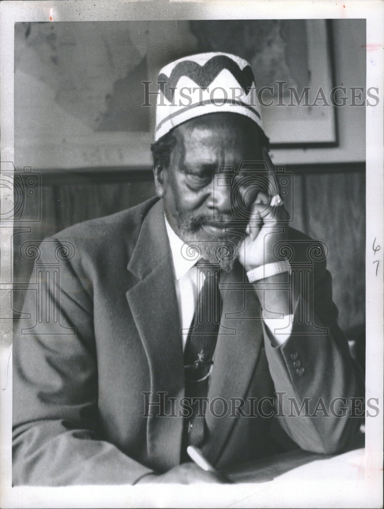 1963 Jomo Kenyatta Feared by Whites - Historic Images