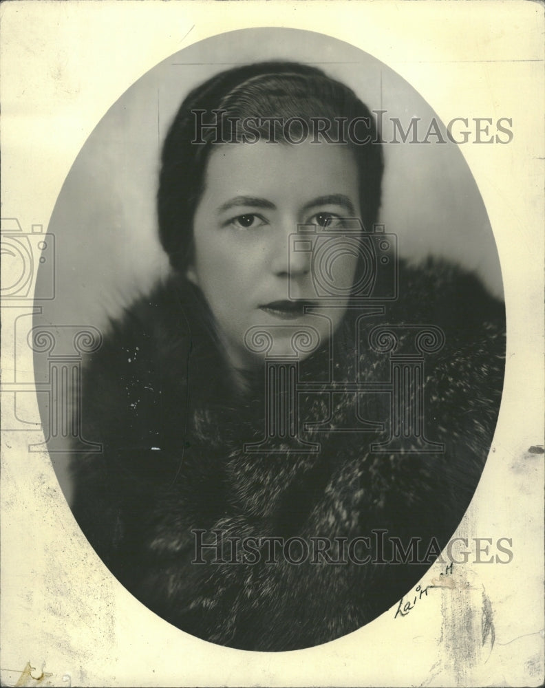 1934 Mrs. Edgar McComb - Historic Images