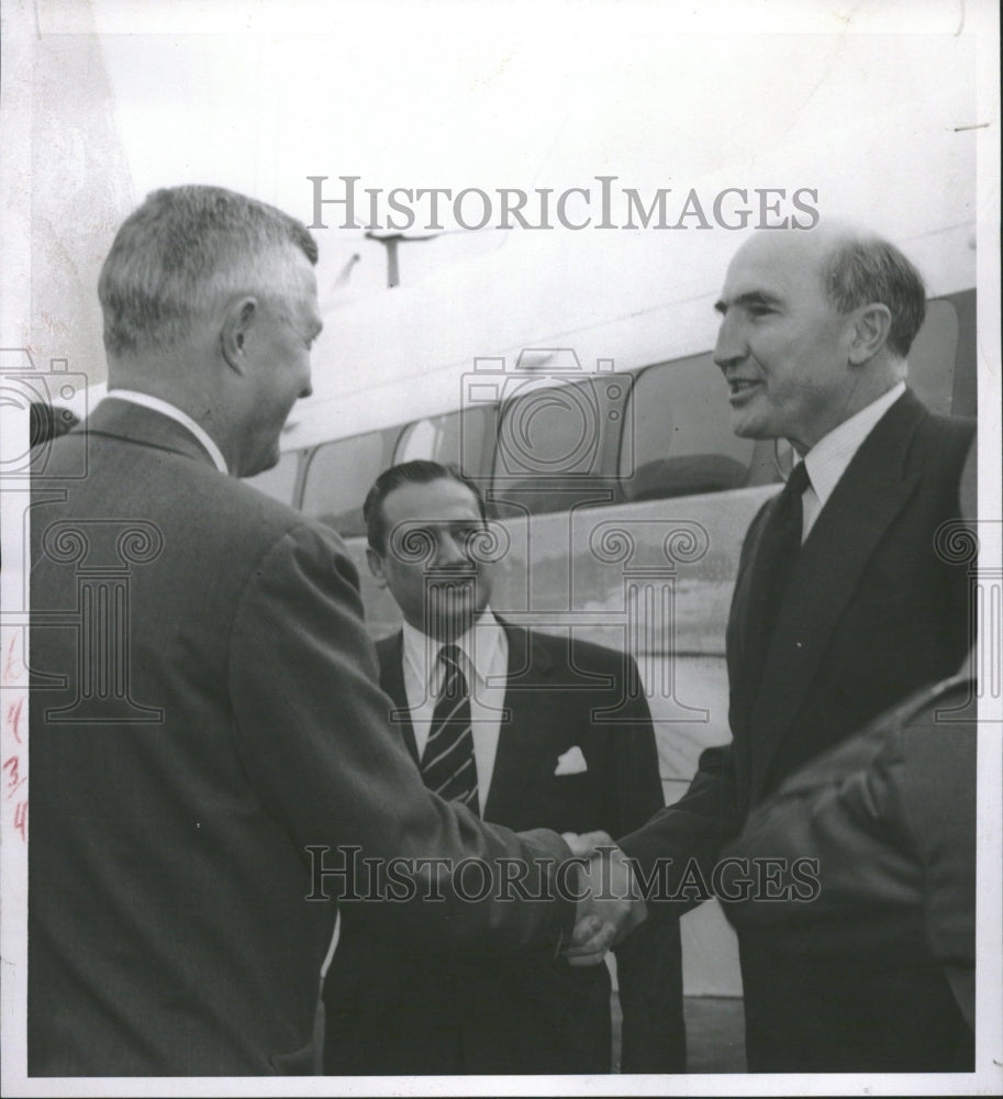 1955 Roger Mellor Makins Sir Ambassador - Historic Images