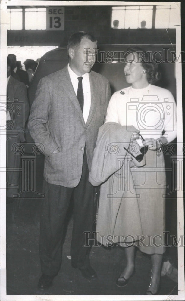 Mr. and Mrs. Gerald Hillyard at game - Historic Images