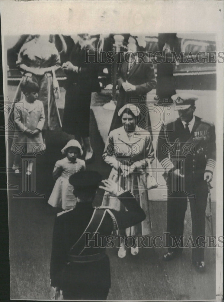 1954 Queen Elizabeth II, Duke of Edinburgh &amp; children - Historic Images