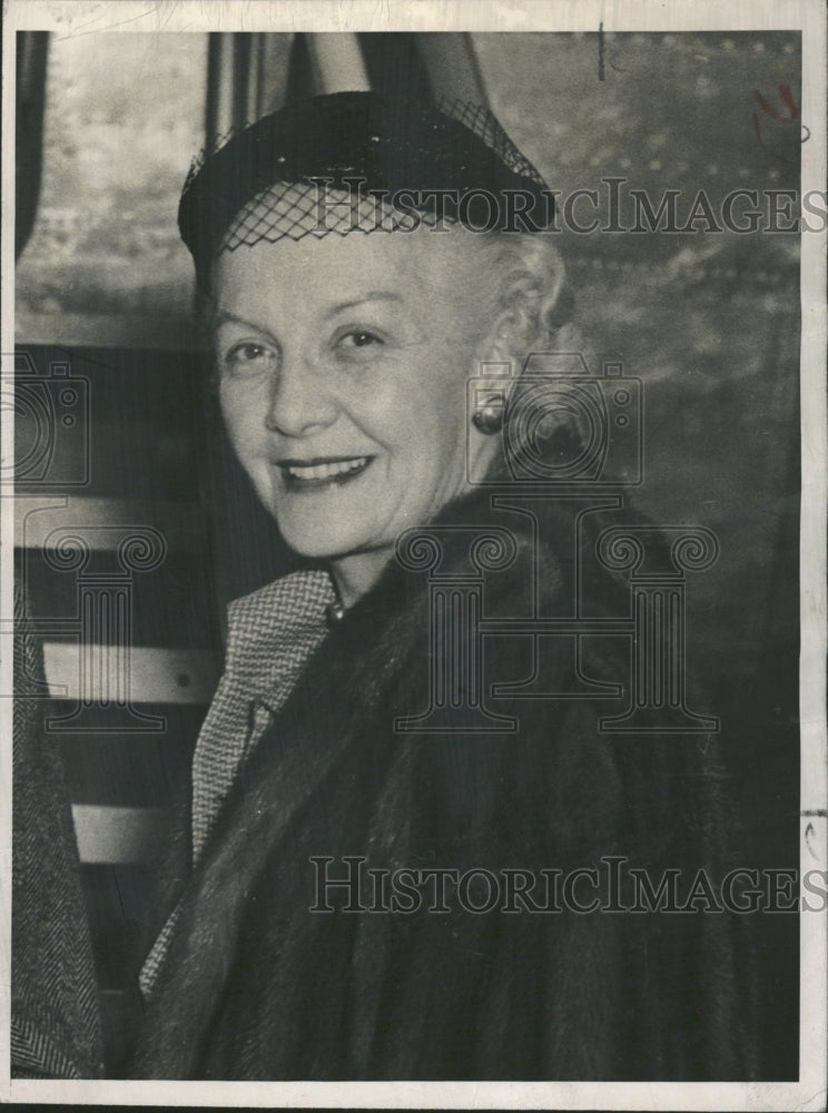 1957 Mrs. Thomas P. Campbell - Historic Images