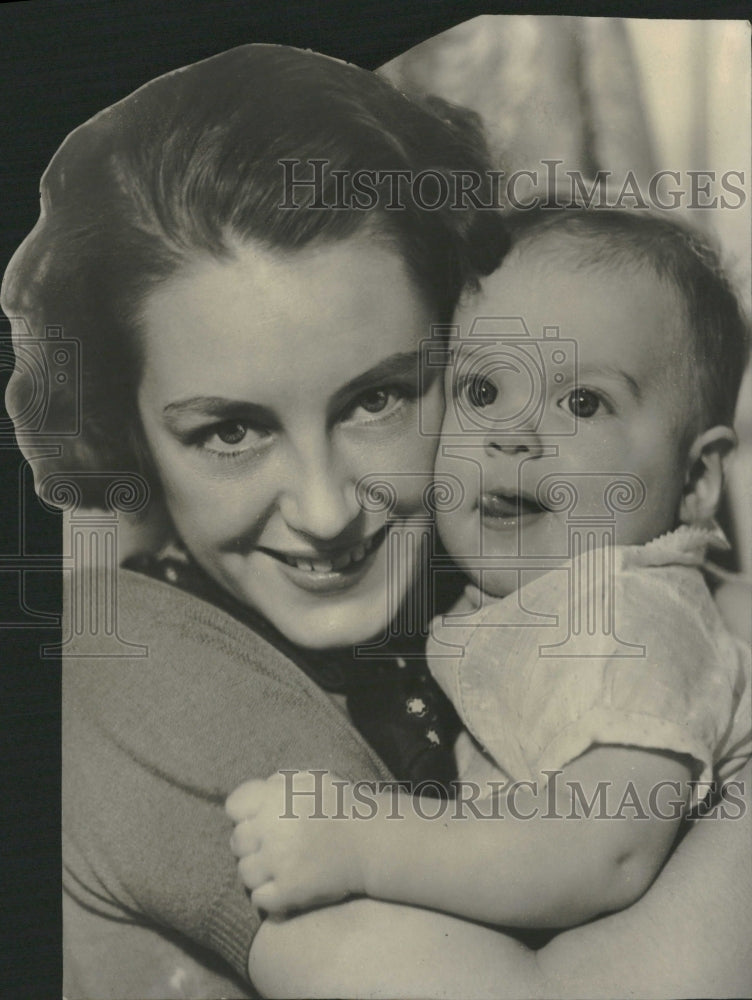Mrs. Harry Combs and son Harry B Combs III - Historic Images
