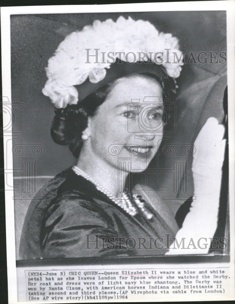 1964 Queen Elizabeth II Attends Derby - Historic Images