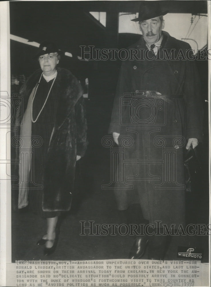 1937 British Ambassador Lindsay and wife - Historic Images