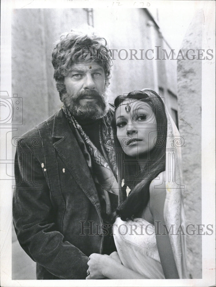 1970 Actors Peter Graves And Barbara Luna - Historic Images