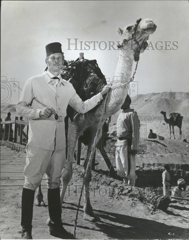 charlton-heston-in-the-movie-khartoum-historic-images