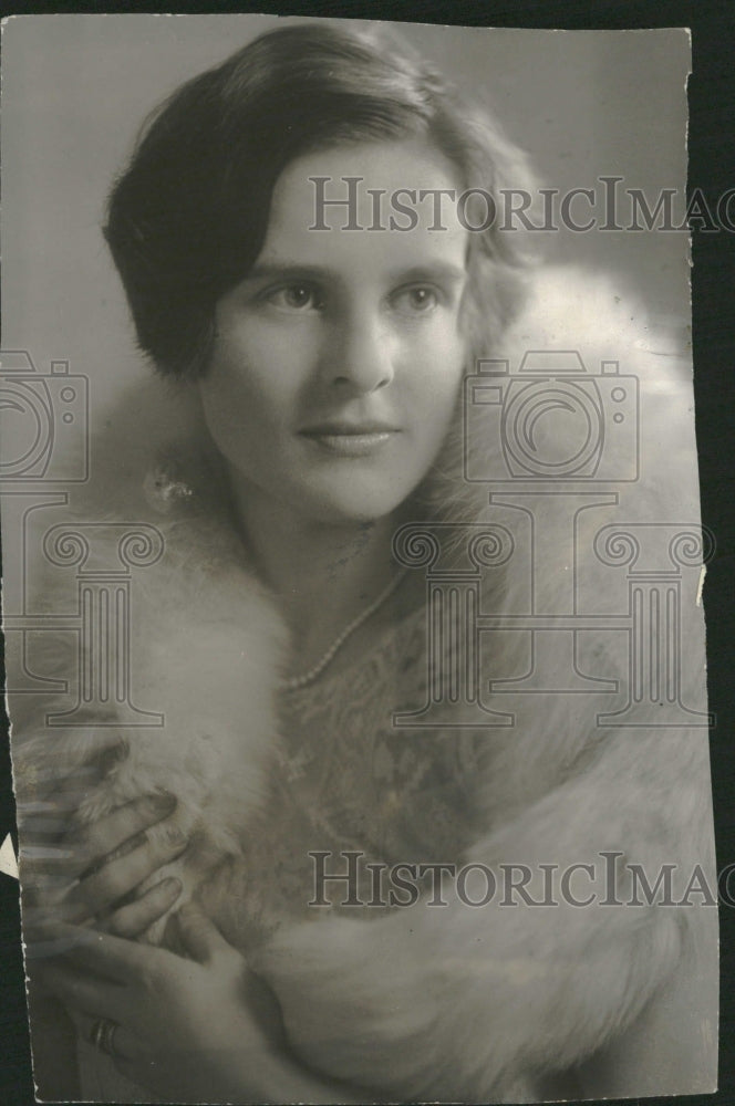 1928 Daughter-in-law Secretary Commerce - Historic Images