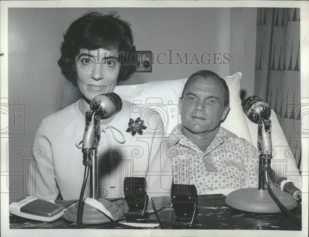 1964 John H Glenn Pulls Out Of Senate Race - Historic Images