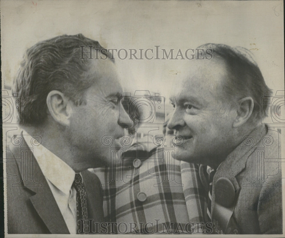 1969 President Nixon Bob Hope Rose Bowl - Historic Images