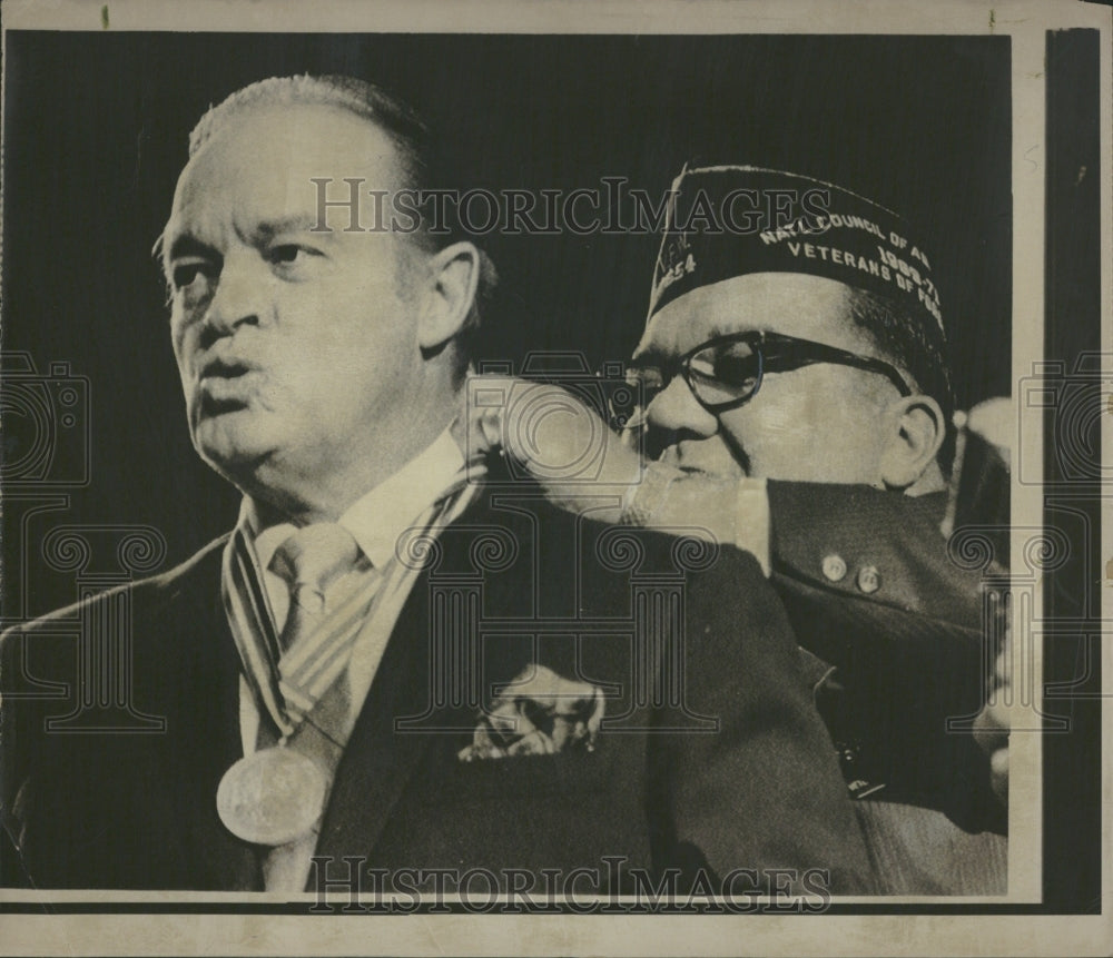 1969 BOB HOPE AMERICAN ACTOR COMEDIAN - Historic Images