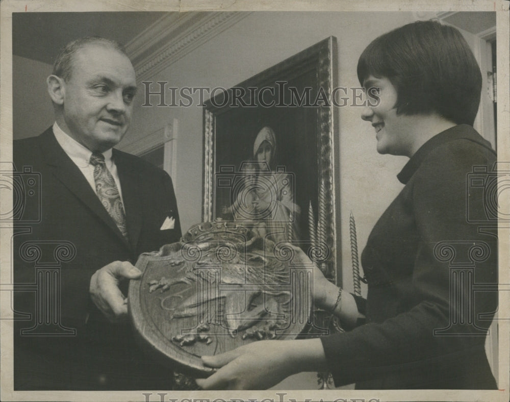 1968 Dr. McGlone daughter coat-of-arms show - Historic Images