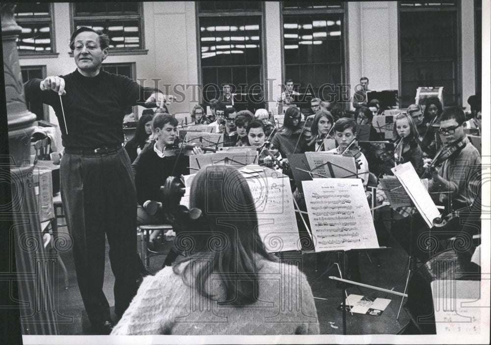 1968 orchestra City Auditorium concert - Historic Images