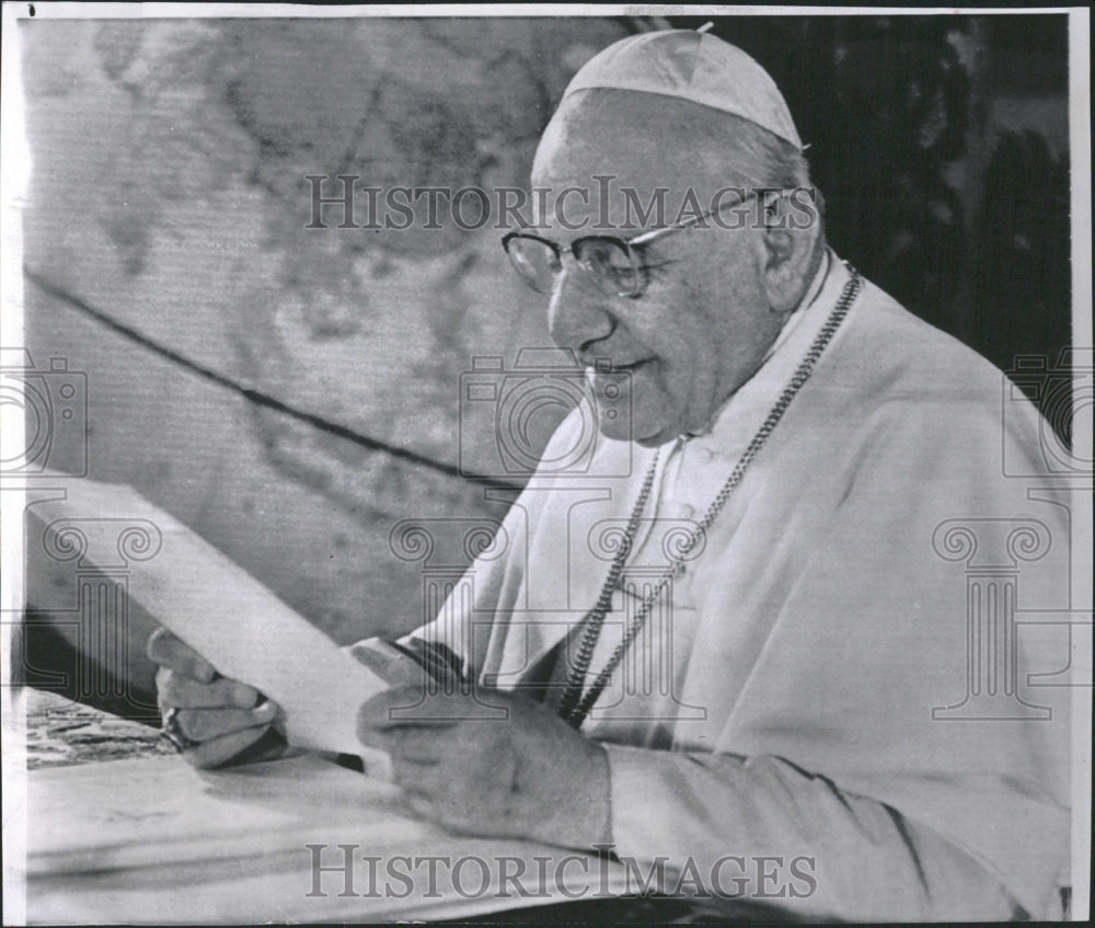 1962 Pope John XXIII in vatican - Historic Images