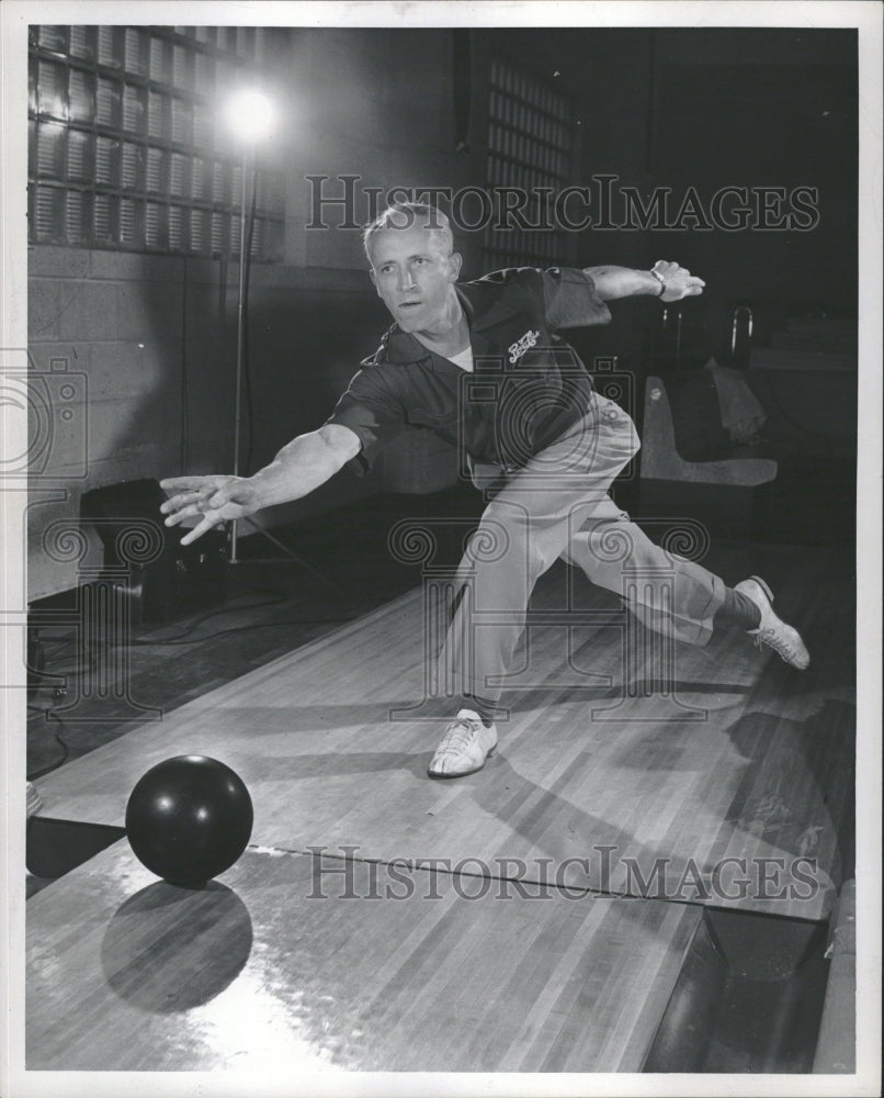 1947 Cass Schlaff Bowler - Historic Images