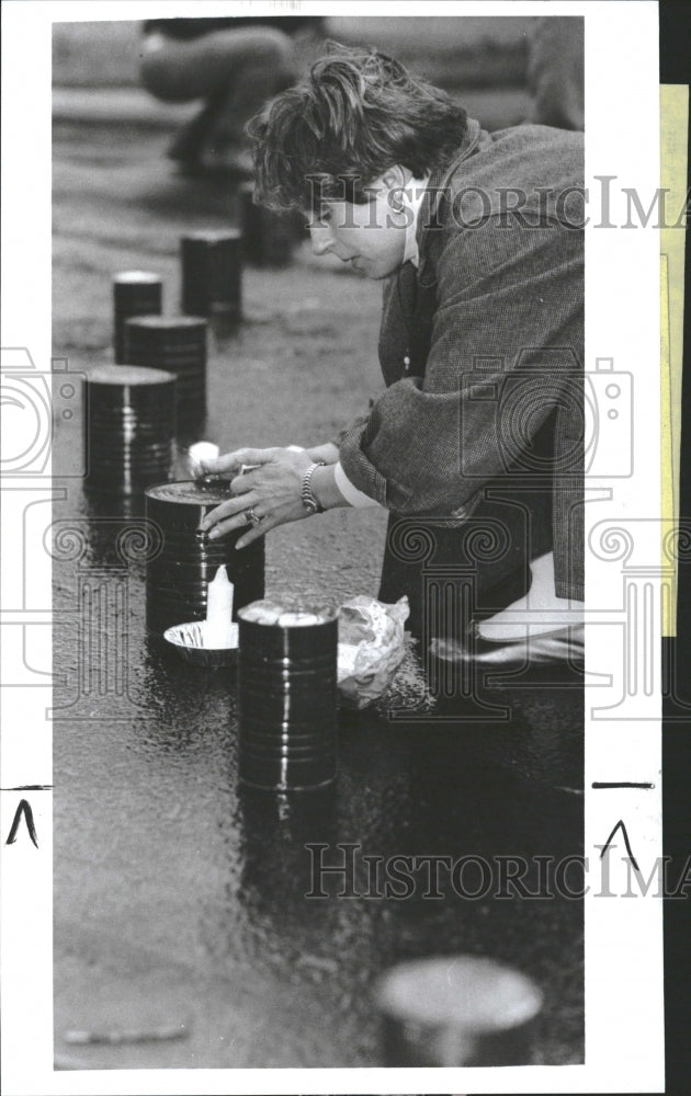 1990 Women Lighting Candle Virgil Marchers - Historic Images