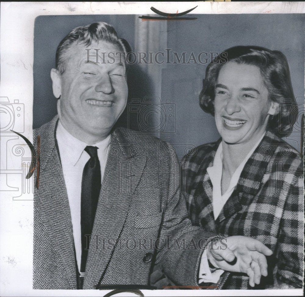 1963 Gov. Nelson Rockefeller Happy Wife - Historic Images