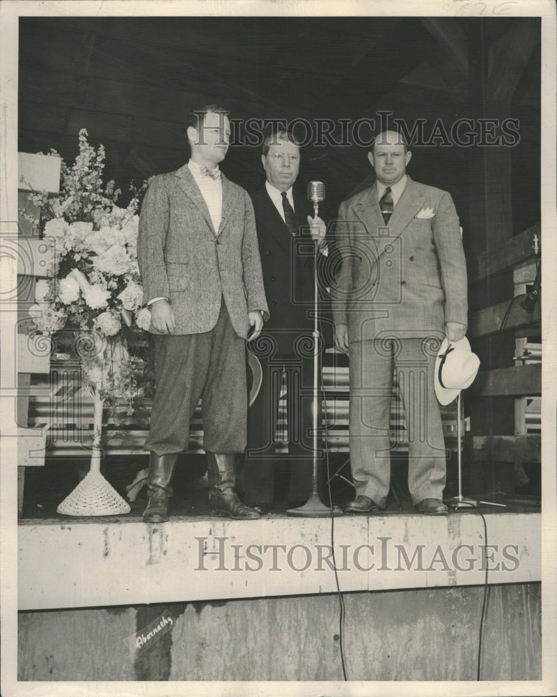 1957 Yard Ceremony Manager Fred William - Historic Images