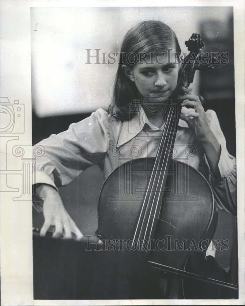 1970 Joan Davidson Cello Youth Orchestra - Historic Images