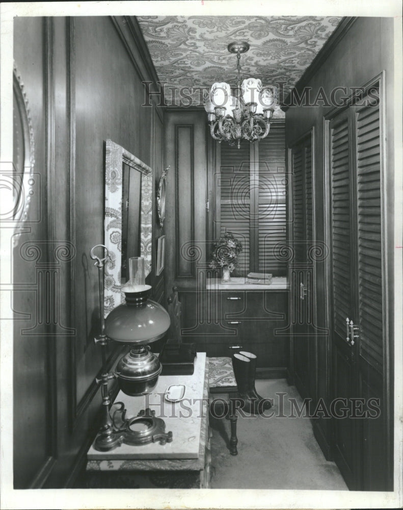 1971 Closets Dressing Room Walls Shutters - Historic Images