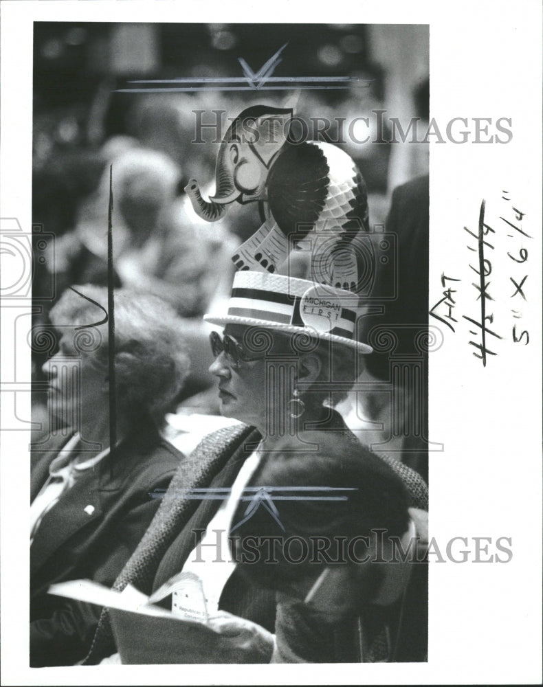 1987 Republican State Convention Elephant - Historic Images