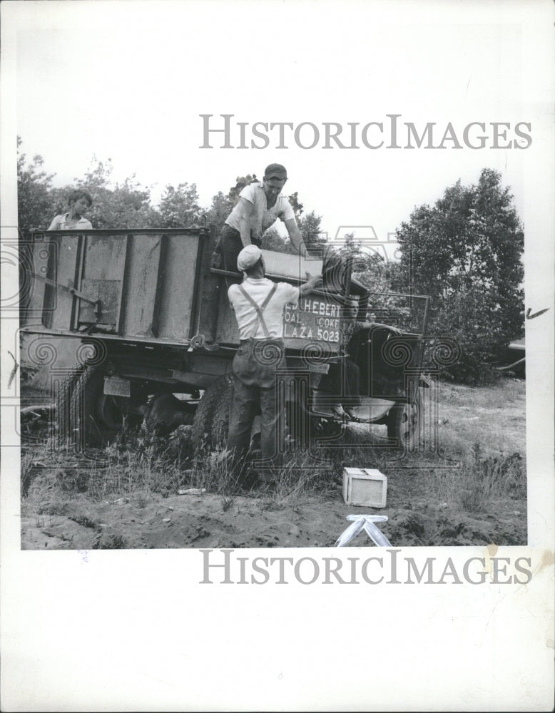 1997 Blueberries - Historic Images