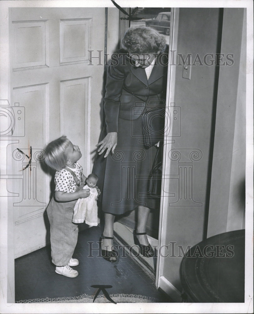 1954 Blindness Children Christine Teacher - Historic Images