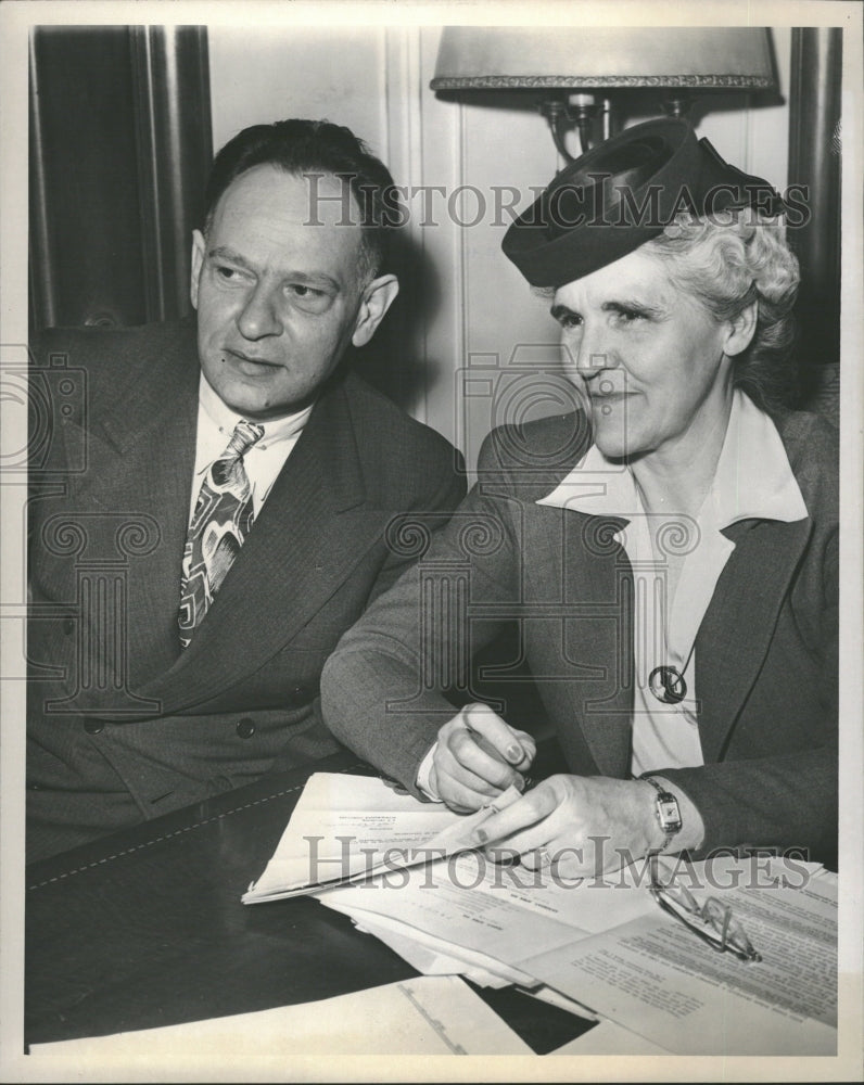 1946 Daniel Trees and Dorothy Roosevelt - Historic Images