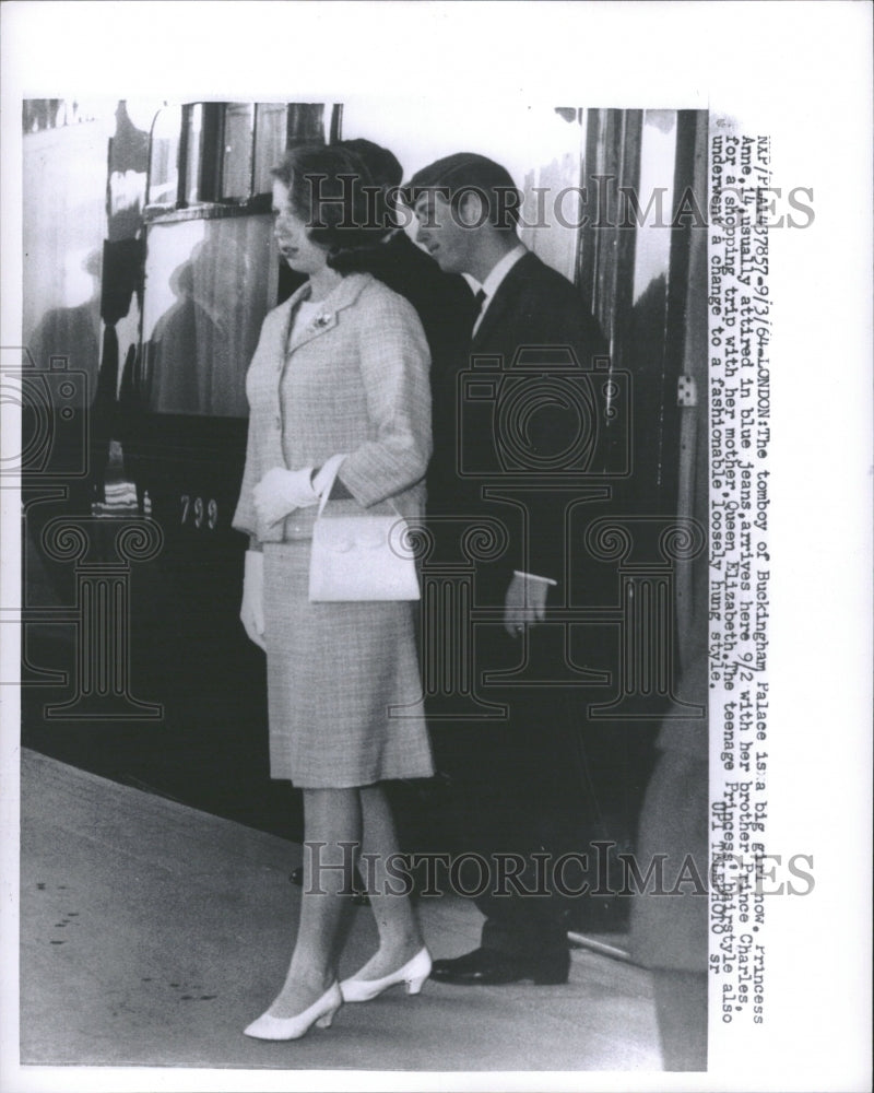 1964 Buckingham Palace Princess Anne - Historic Images