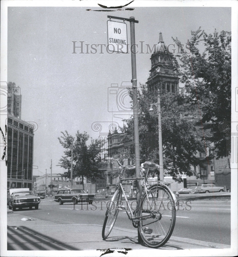 1971 Detroit People Cycles Work Pass Up - Historic Images