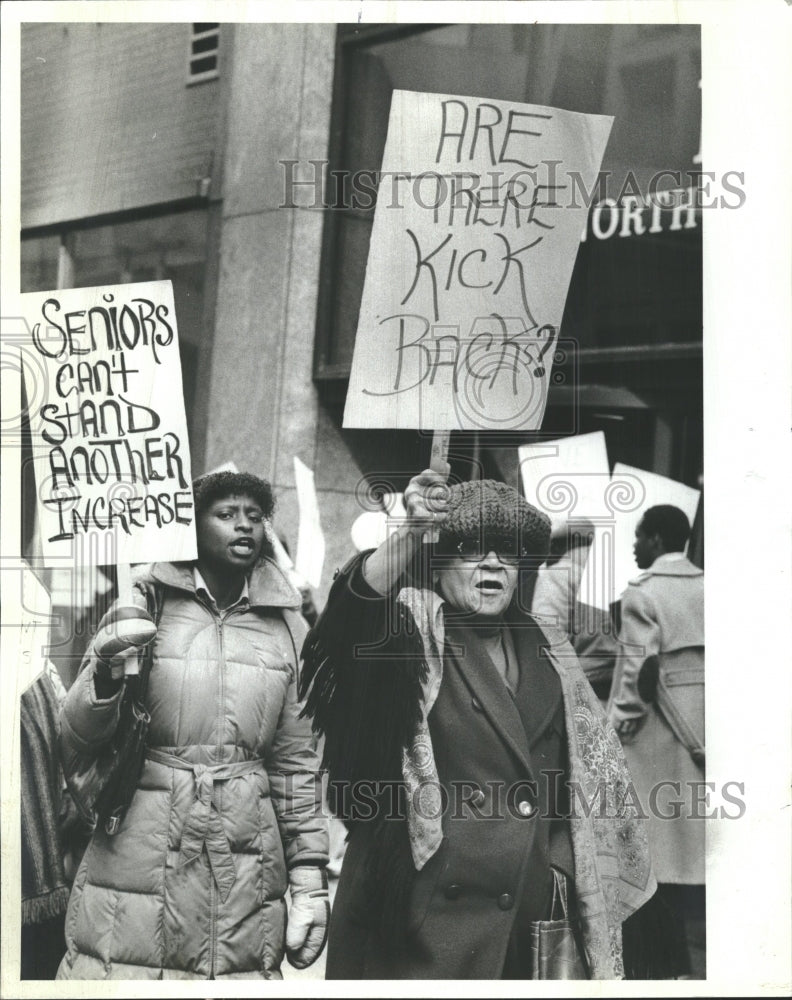 1982 Vistra Gardens Tenant Council Strike - Historic Images