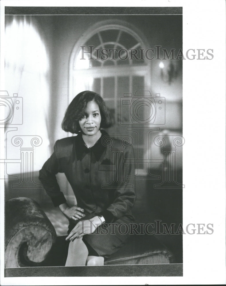 1990 Bethane Brown Detroit scholarship win - Historic Images