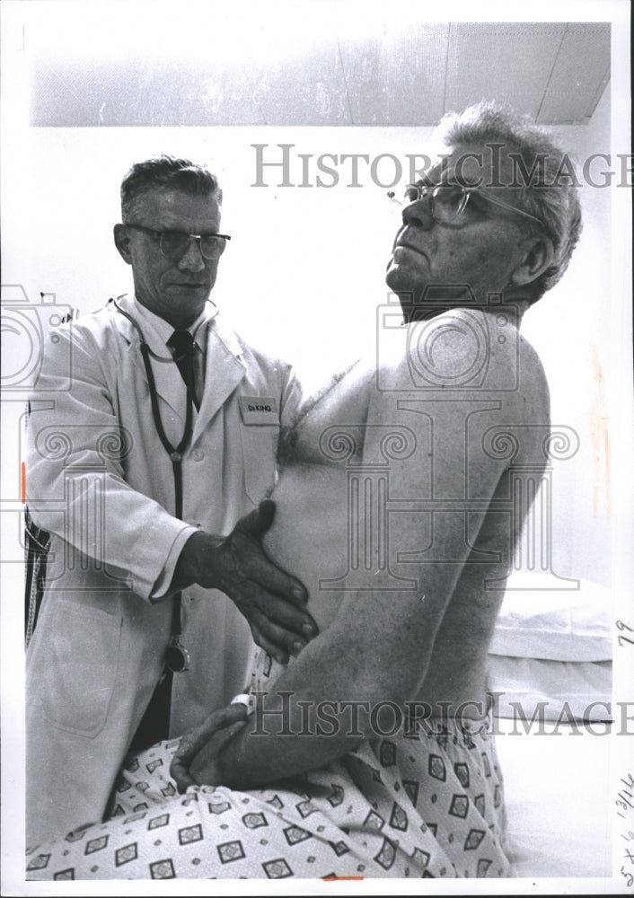 1965 Dr. Robert R. King &amp; Emphysema Patient - Historic Images