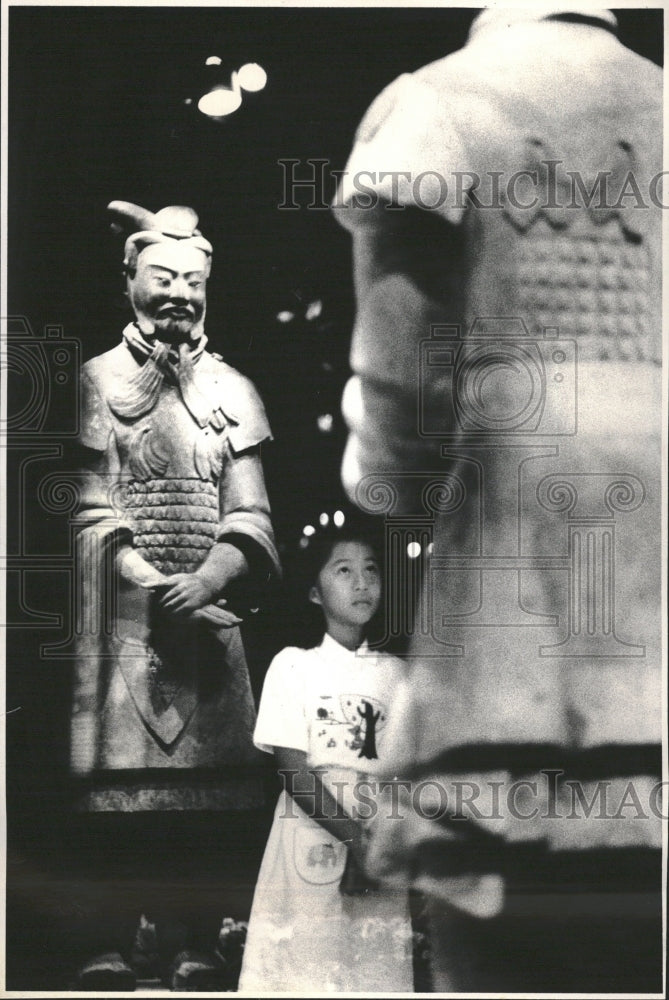 1980 Terra-Cotta Statue Towers Yen-i Shieh - Historic Images