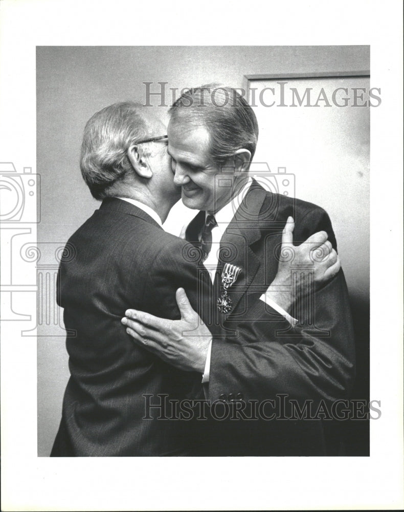 1992 Jacques Andreani Give James Wood Medal - Historic Images