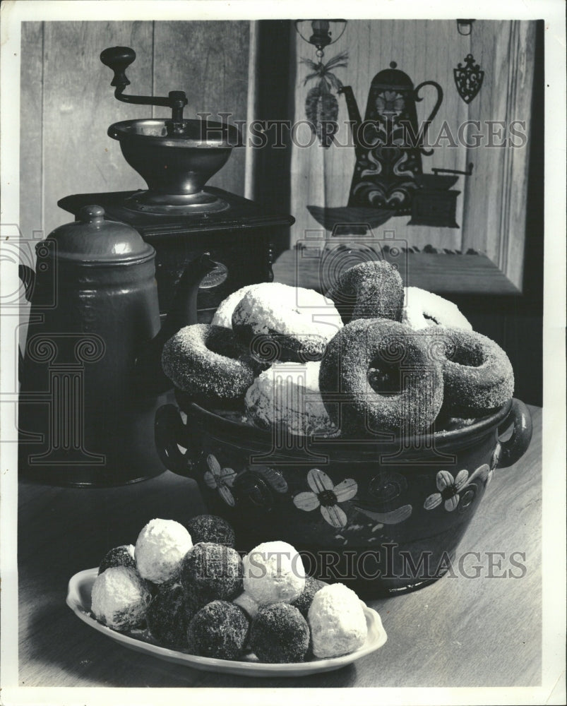 1981 Whole Wheat Doughnuts - Historic Images
