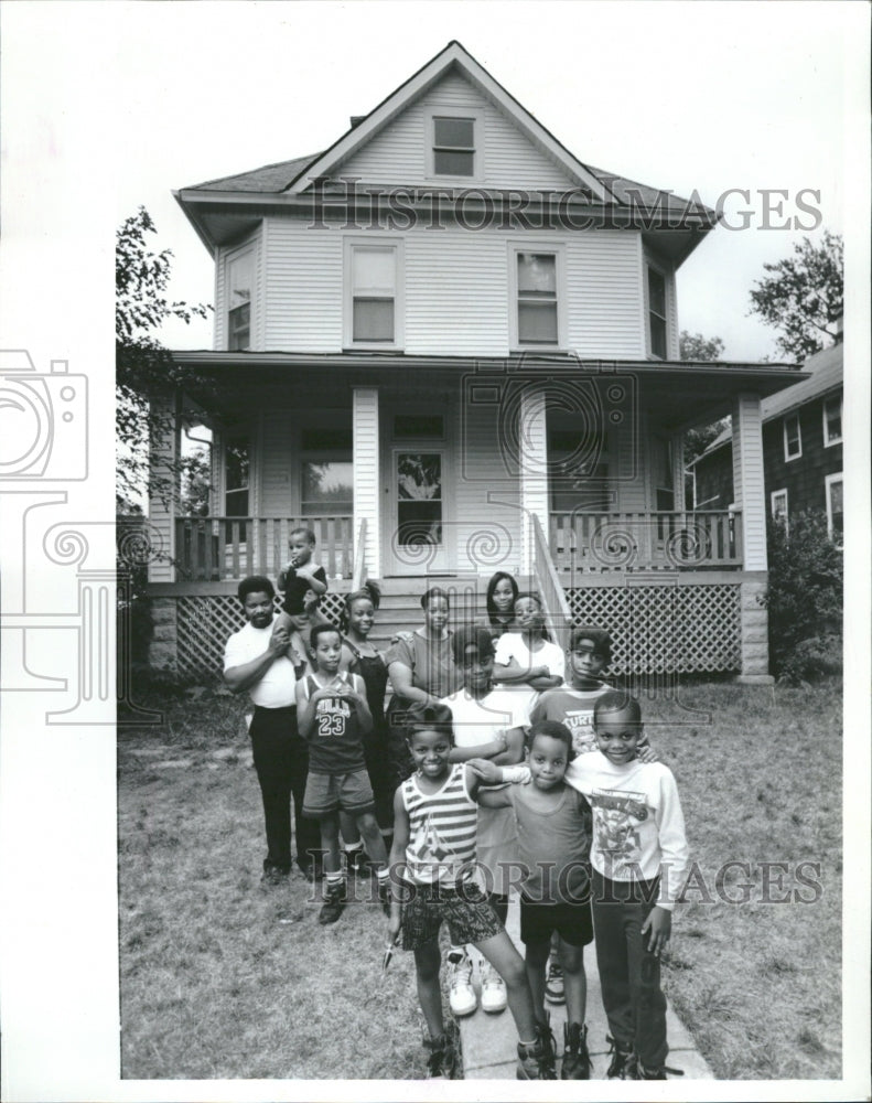 1992 Family Home Lead Poisoning Chicago - Historic Images