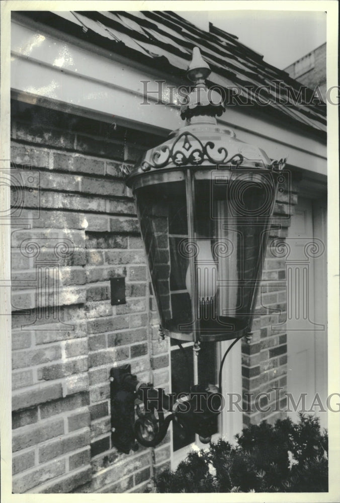 1981 Antique street lamp Northfield - Historic Images