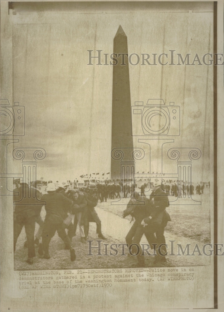 1970 Demonstrator Police Protest Conspiracy - Historic Images