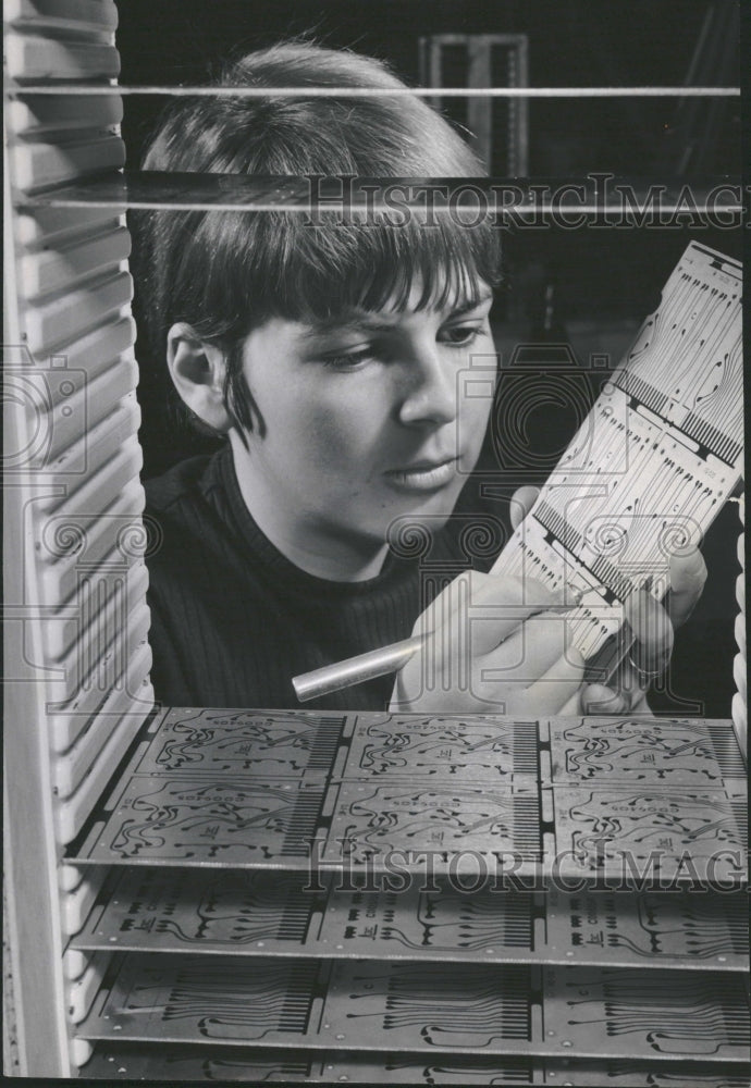 1968 Donna Adams Electrical Circuits Checks - Historic Images