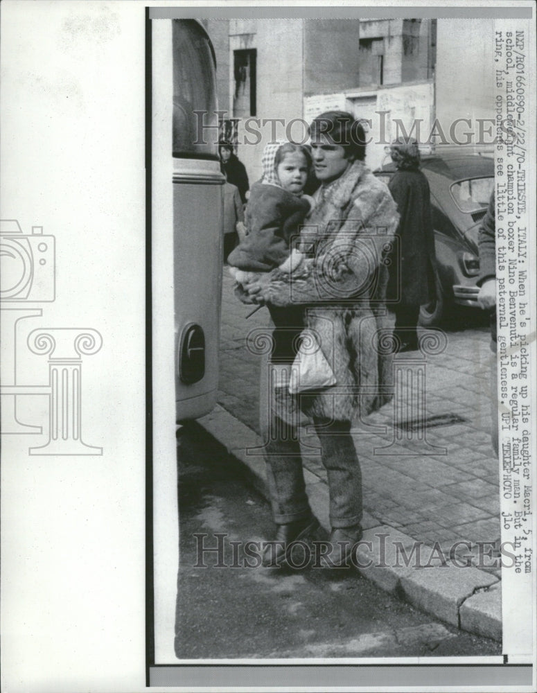 1970 Italy Boxer Benvenuti With Daughter - Historic Images